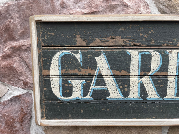 Garden arrow