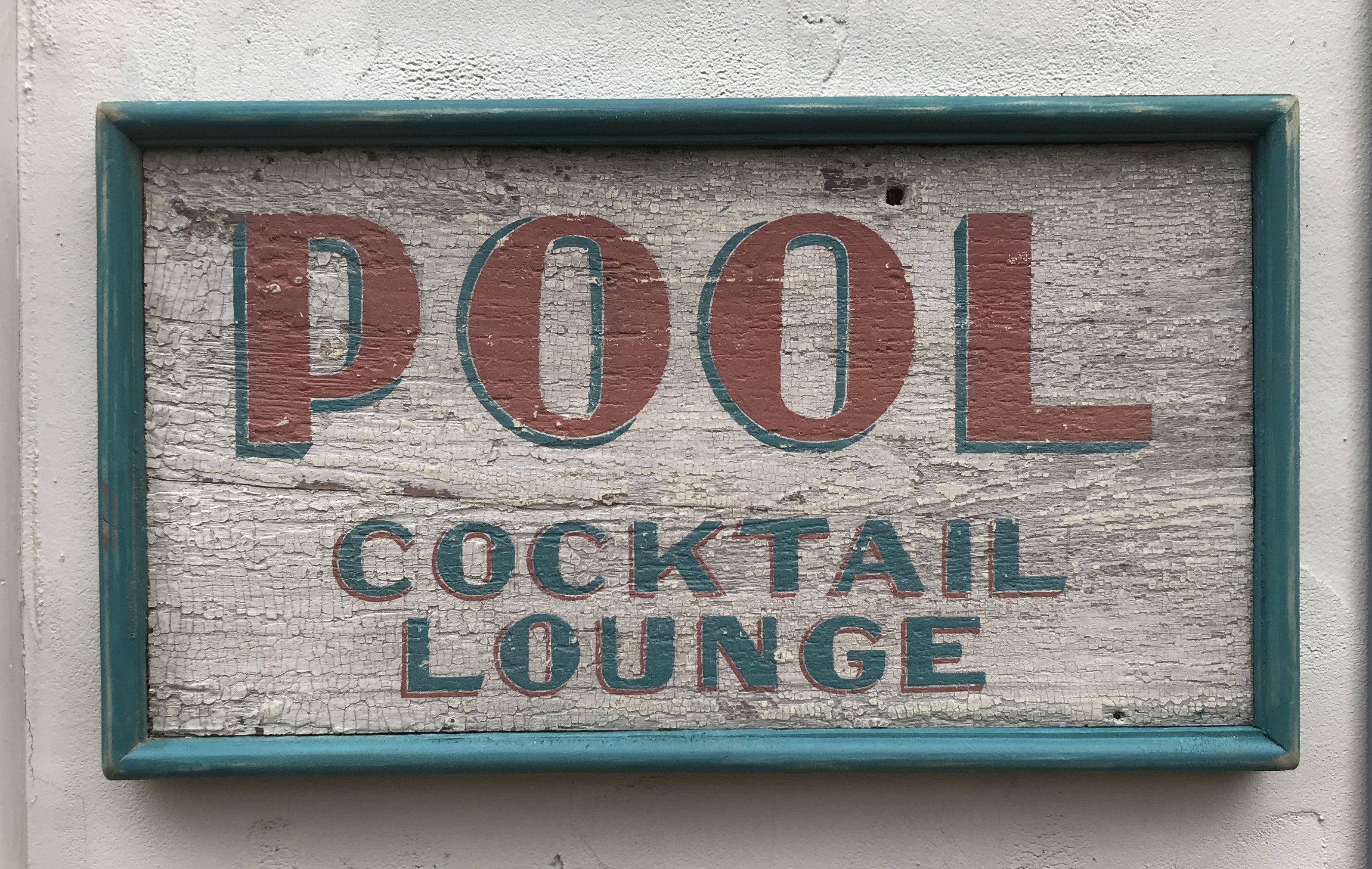 Pool Cocktail Lounge