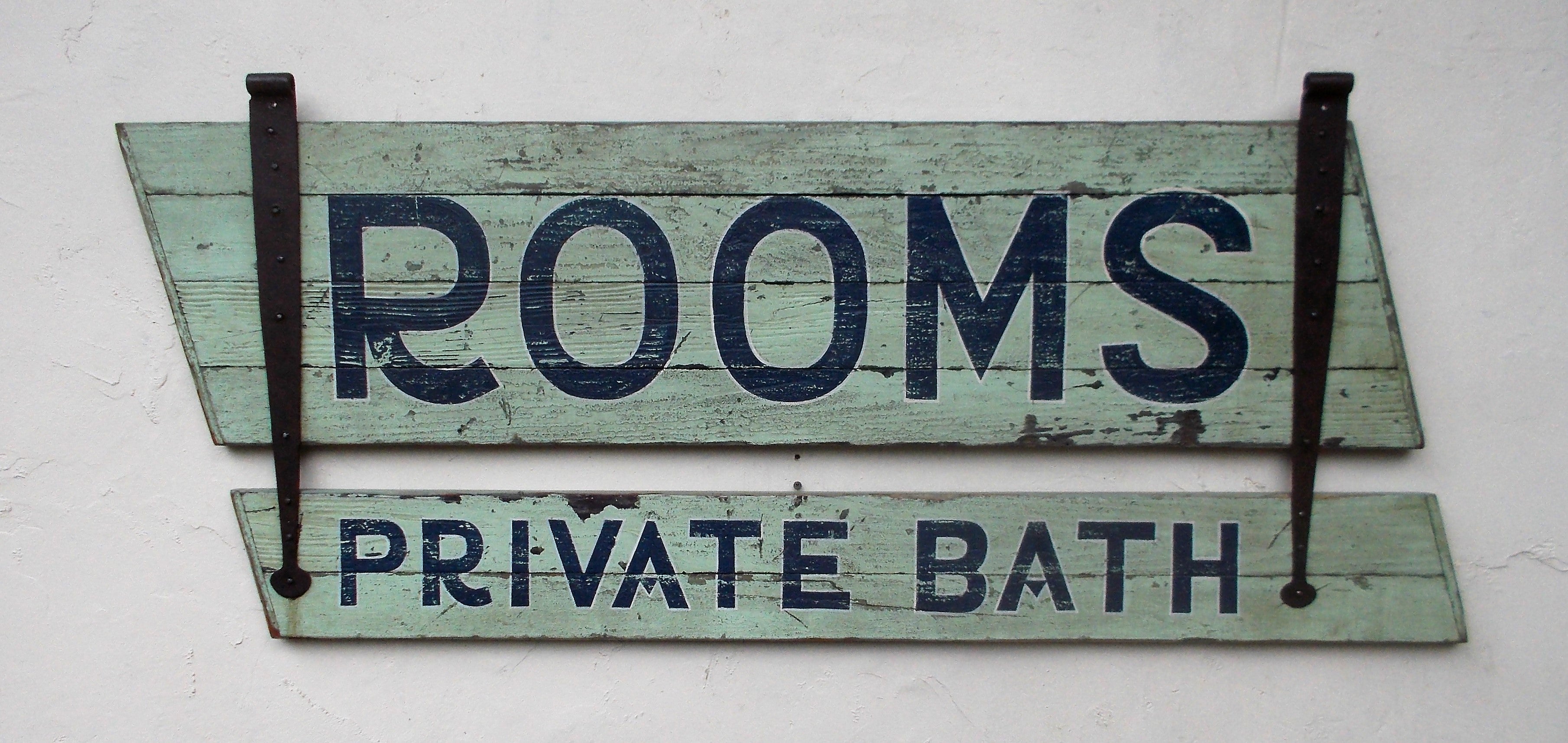 Rooms-Private Bath