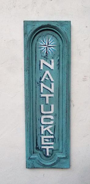 Vertical Nantucket sign
